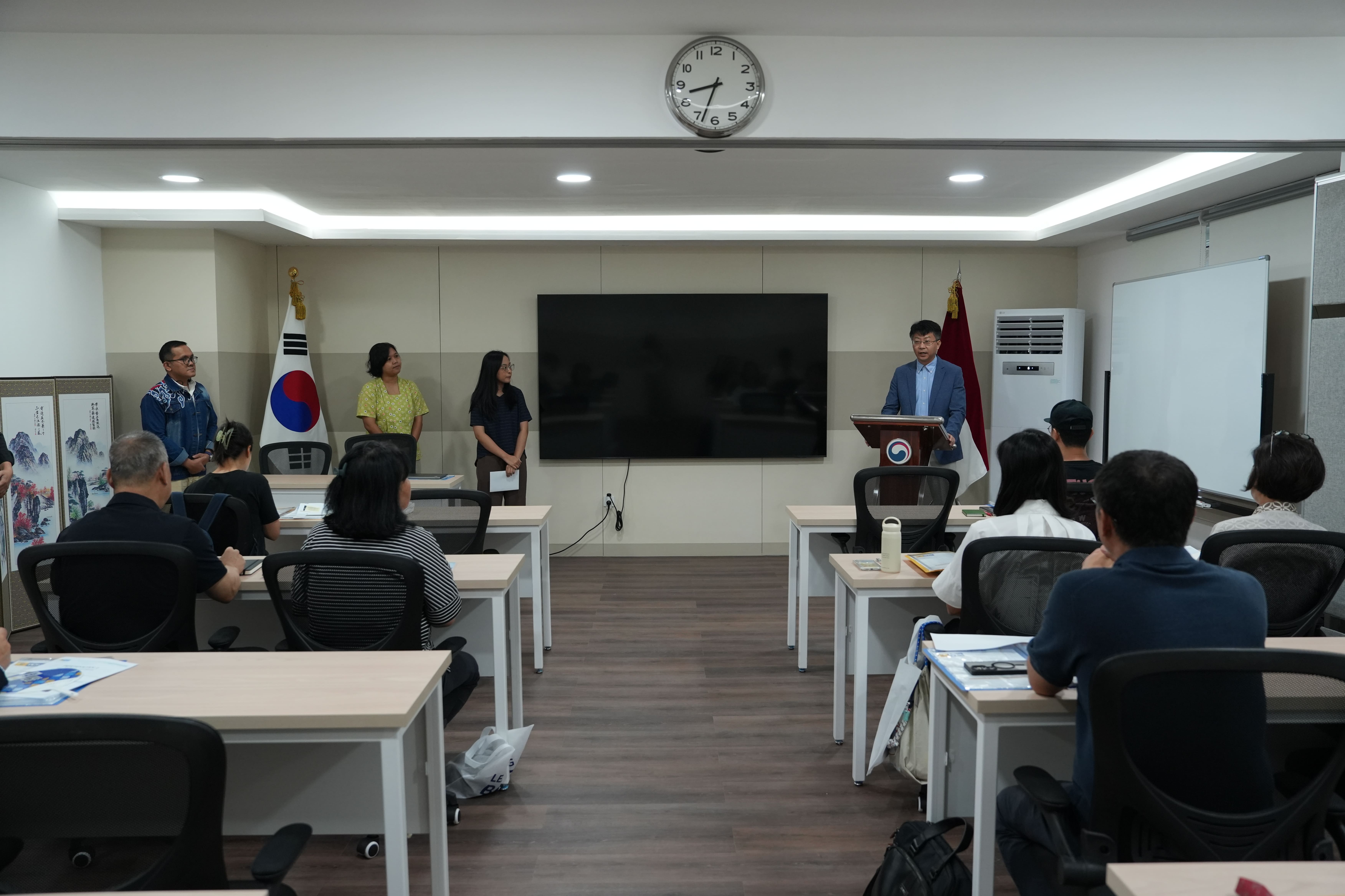 Pembukaan Perdana Kelas Bahasa Indonesia